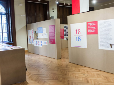 18–18: Století státního svátku